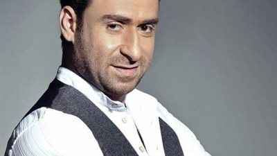 نضال الشافعى يكشف سر حول أزمته الصحية