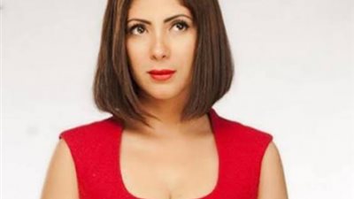 المنحوسة.. تفاصيل مؤامرة إجبار مني زكي علي الاعتزال