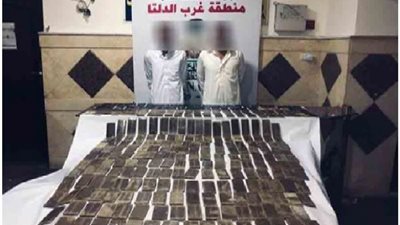 ضربة معلم .. ضبط 2 من العناصر الإجرامية بالبحيرة وبحوزتهما 300 طربة حشيش