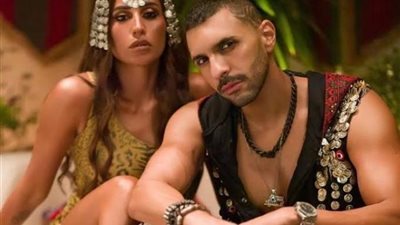 بعد تخطى ديو”فلتت منى” مليون مشاهدة.. حقيقة خلافات دينا الشربيني وحسن أبو الروس