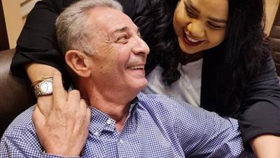 شيماء سيف تغازل محمود حميدة: بموت فيه يا جماعة