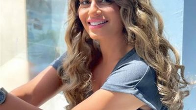 منة فضالى تشارك في حدوتة ”سكر مر” ضمن حكايات مسلسل ”ورا كل باب”