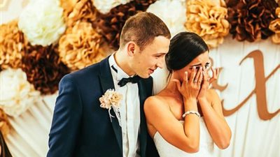 «ساندوتش» .. سر إفساد أم لحفل زفاف ابنتها