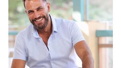 نيقولا معوض يدخل الديكور الخاص بفيلم ”جدران”