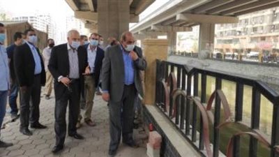محافظ الجيزة يتفقد كورنيش المريوطية ويوقف موظفين عن العمل