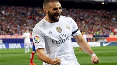 بنزيما يتوج بأفضل لاعب في ريال مدريد