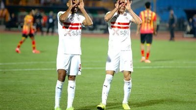 برنامج خاص لبن شرقي وأوناجم فور وصولهم القاهرة