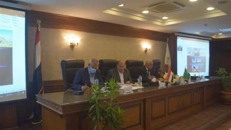 اجتماع محافظ الجيزة