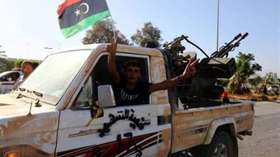 عاجل.. اشتباكات عنيفة بين المليشيات في طرابلس