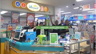 ثروته تعدت الـ 6 مليون دولار.. قصة العامل الذى تحول لمليونير بين عشية وضحاها