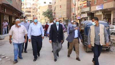 صور.. محافظ الجيزة يعاين التحويلات المرورية البديلة لغلق وصله محور صفط اللبن المؤدية للطريق الدائري