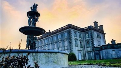 قصر مسكون بالأشباح.. معروض للبيع بشرط واحد ما هو؟