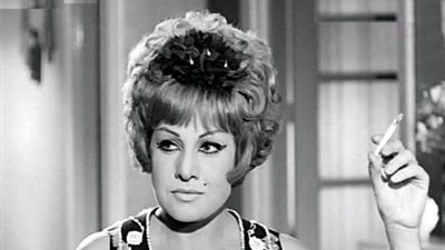 عايدة كامل.. أسرار لا تعرفها عن فنانة كبيرة تشكو الوحدة وتجاهل ”أهل الكار”