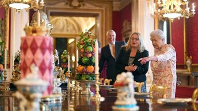 مش هتصدق.. كل ما تريد معرفته عن بروتوكول العشاء مع الملكة إليزابيث