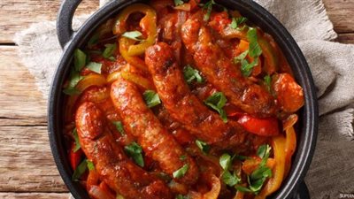 استمتع بالعيد مع أسهل طريقة لطهى السجق في المنزل