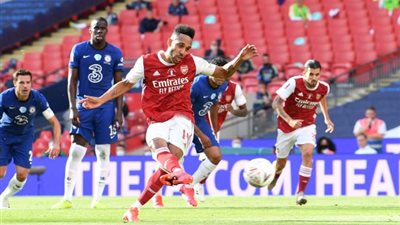30 دقيقة.. التعادل الايجابي يسيطر على مباراة آرسنال ضد تشيلسي