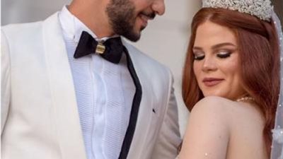 بالصور.. بيكهام وزوجته في ”سيشن” رومانسي بحفل الزفاف