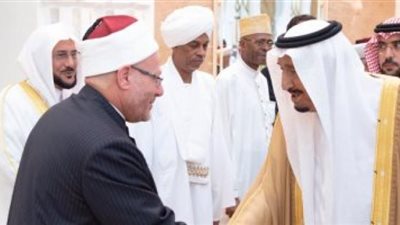 المفتي يهنئ خادم الحرمين بنجاح موسم الحج رغم الظروف الاستثنائية