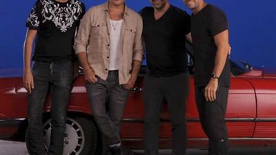 دينا الشربيني بصحبة عمرو دياب في كواليس ”يا بلدنا يا حلوة”