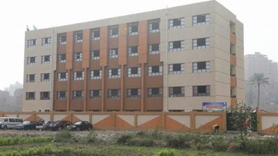 بالصور.. محافظ الجيزة يفتتح مدرسة رسمية جديدة للغات بحي الهرم