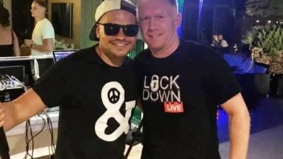 الشرطة الإنجليزية تحاصر قصر أسطورة مانشستر ..تعرف علي السبب