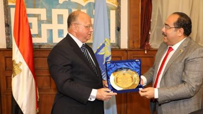 تفاصيل لقاء محافظ القاهرة مع أعضاء مجلس النواب عن المنطقتين الشرقية والغربية