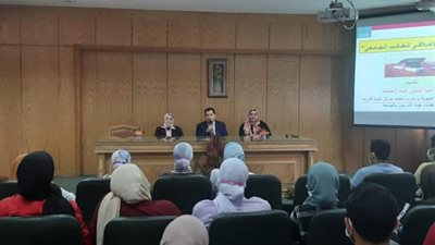 بالصور .. تفاصيل ندوة «التوعية بالميثاق الأخلاقي للطالب الجامعى» بعلوم حلوان