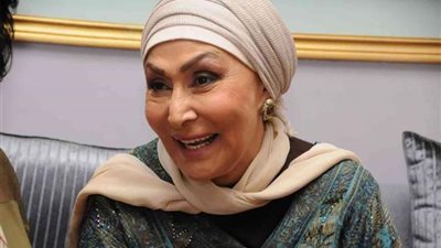 يسرا تطلب الدعاء لـ سهير البابلى بعد تدهور حالتها