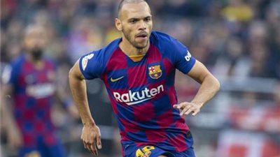 تقارير: مهاجم برشلونة يقترب من الدوري الانجليزي