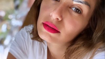 بالصور.. منة فضالي تجذب أنظار جمهورها بإطلالة مثيرة