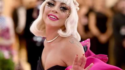 ليدي جاجا تخطف الأنظار بعرض «House of Gucci»في لندن