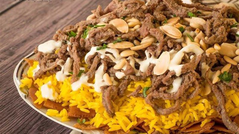 فتة شاورما اللحم