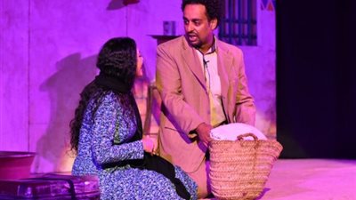 ”الطوق و الإسورة” ثلاثة أيام على المسرح المكشوف بدار الأوبرا