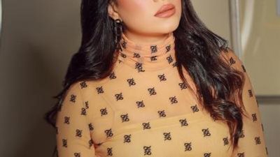 بوسى تستعرض جمالها فى أحدث جلسة تصوير