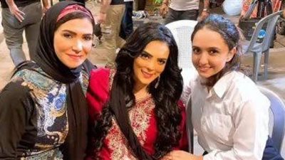 أسرة مسلسل ”أيام وبنعيشها” تودع الديكور الخاص بالعمل