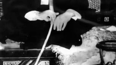 ننشر حكاية مقهى فاروق .. وعلاقة الملك بالسيدة اليونانية