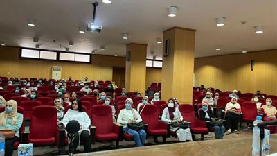 بالصور .. شاهد فاعليات ندوة الصحة الإنجابية وتأثيرها على الزيادة السكانية بألسن عين شمس