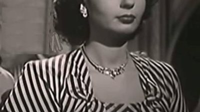 اعتزلت الفن بسبب أدوار الشر.. اشهرت اسلامها ودفنت في السعودية.. حكايات لا تعرفها عن منى