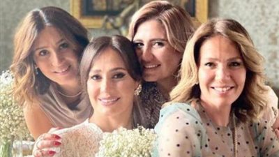 شقيقة حلا شيحا تدافع عنها وتكشف حقيقة تخليها عن الحجاب