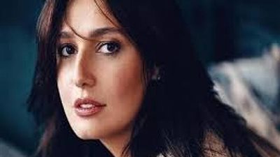 لبنان بلدي الثاني.. حلا شيحة تساند الشعب اللبناني