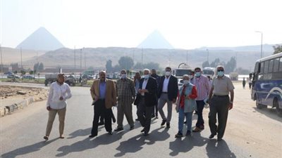 بالصور..محافظ الجيزة يوضح آخر ما وصل إليه ميدان الرماية وحدائق الأهرام