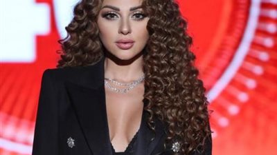 ميريام فارس بإطلالة جذابة في أحدث جلسة تصوير