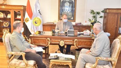 تخفيض الحد الأدنى للقبول بالصف الأول الثانوى العام بأسيوط  5 درجات