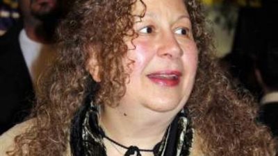 سمية الألفى تكشف سر انفصالها عن فاروق الفيشاوى وزواجها من مدحت صالح وعلاقتها بحفيدتها