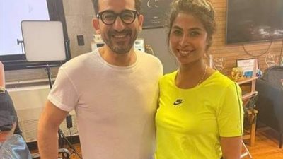 روبى برفقة أحمد حلمى من كواليس فيلم ”العيل”