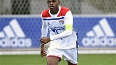 ميلان يتعاقد مع لاعب ليون