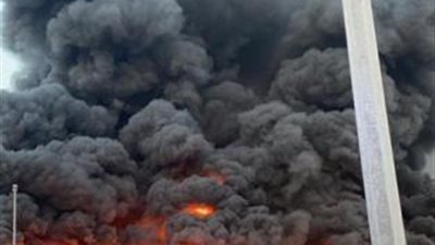 بالصور.. تفاصيل الحريق الهائل الذى شب في سوق شعبي بالإمارات