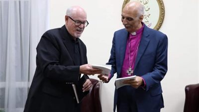 صور.. الكنيسة الأسقفية تستضيف حفل إطلاق كتاب «كيف تقود»