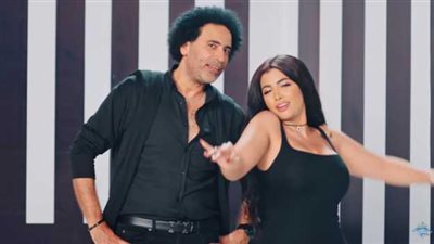 تحمل الجنسية الإيطالية ودرست اقتصاد وعلوم سياسية.. معلومات عن الراقصة التي تسببت في حذف كليب”ضارب عليوي”