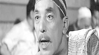 تزوج مرتين ونبرة صوته أهلته للعالمية.. اصيب بالعمى وأُحيل للمعاش وحزنه على صديقه أنهى حياته.. حكايات حسن البارودى